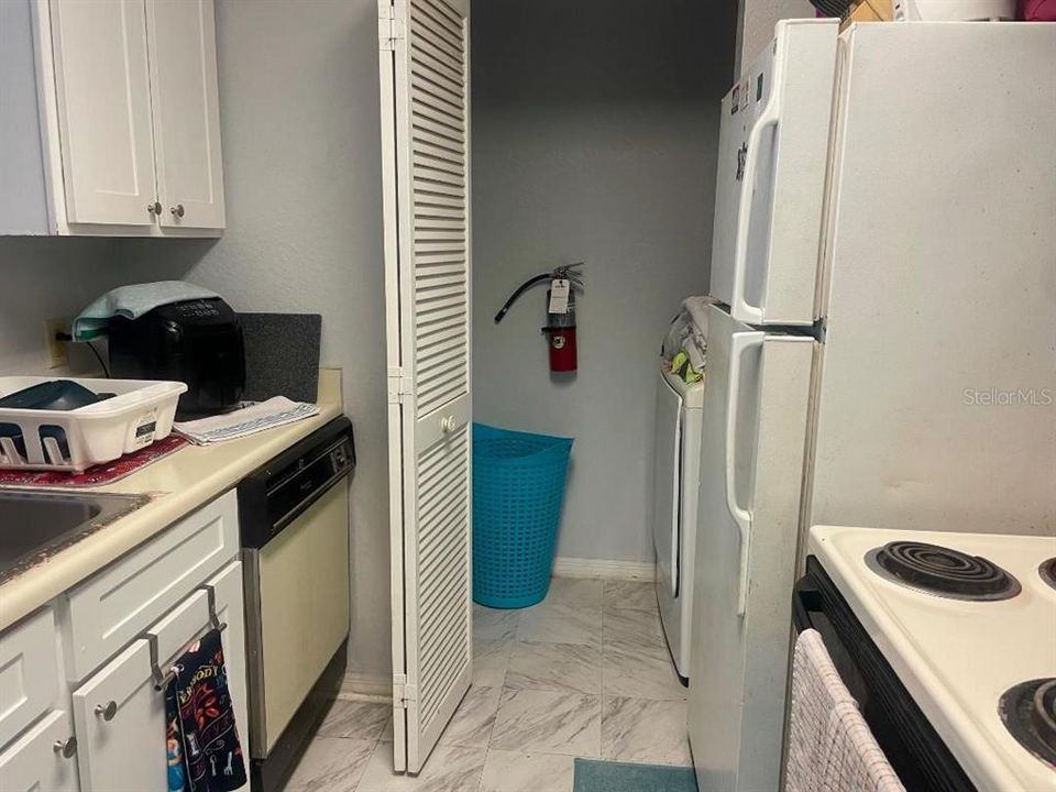 Active With Contract: $95,000 (1 beds, 1 baths, 627 Square Feet)