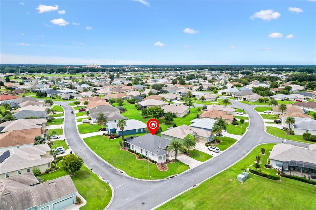 合同活跃: $359,900 (3 贝兹, 2 浴室, 1990 平方英尺)