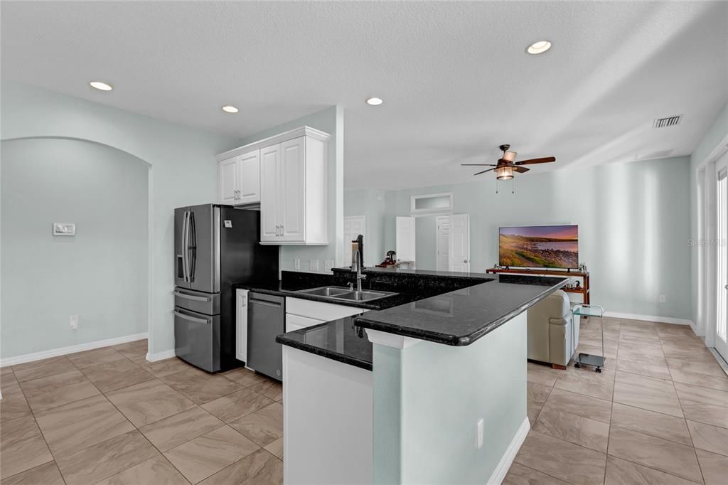 En Venta: $1,063,000 (5 camas, 3 baños, 3502 Pies cuadrados)