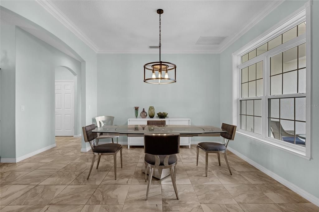 En Venta: $1,063,000 (5 camas, 3 baños, 3502 Pies cuadrados)