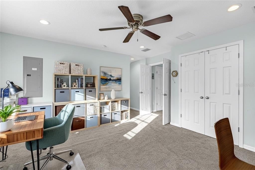 En Venta: $1,063,000 (5 camas, 3 baños, 3502 Pies cuadrados)