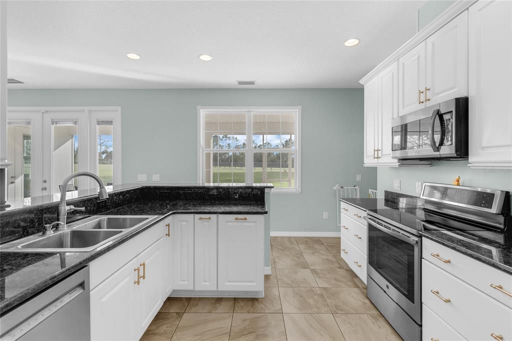 En Venta: $1,063,000 (5 camas, 3 baños, 3502 Pies cuadrados)