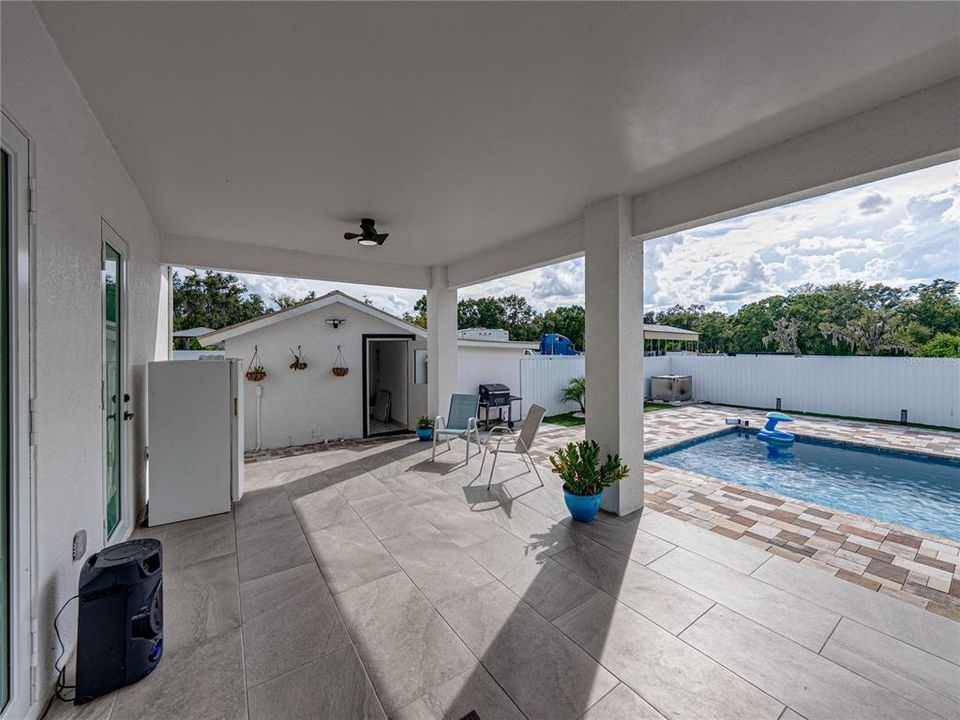 For Sale: $870,000 (4 beds, 3 baths, 3814 Square Feet)