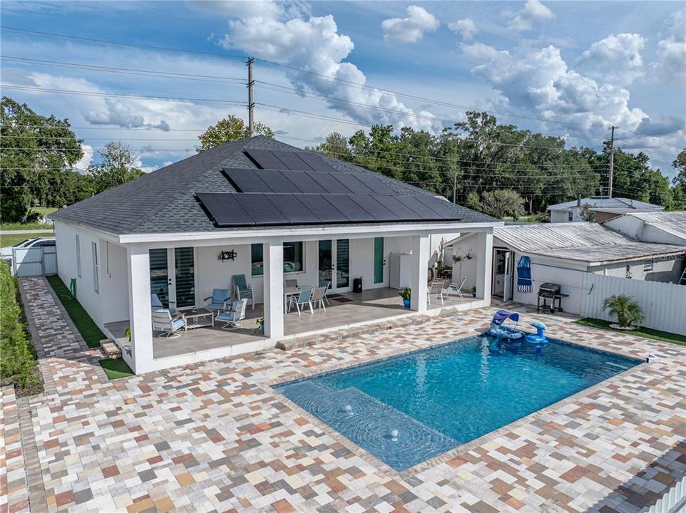 For Sale: $870,000 (4 beds, 3 baths, 3814 Square Feet)