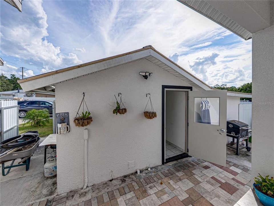 For Sale: $870,000 (4 beds, 3 baths, 3814 Square Feet)