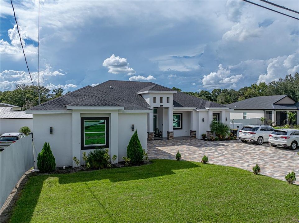 For Sale: $870,000 (4 beds, 3 baths, 3814 Square Feet)