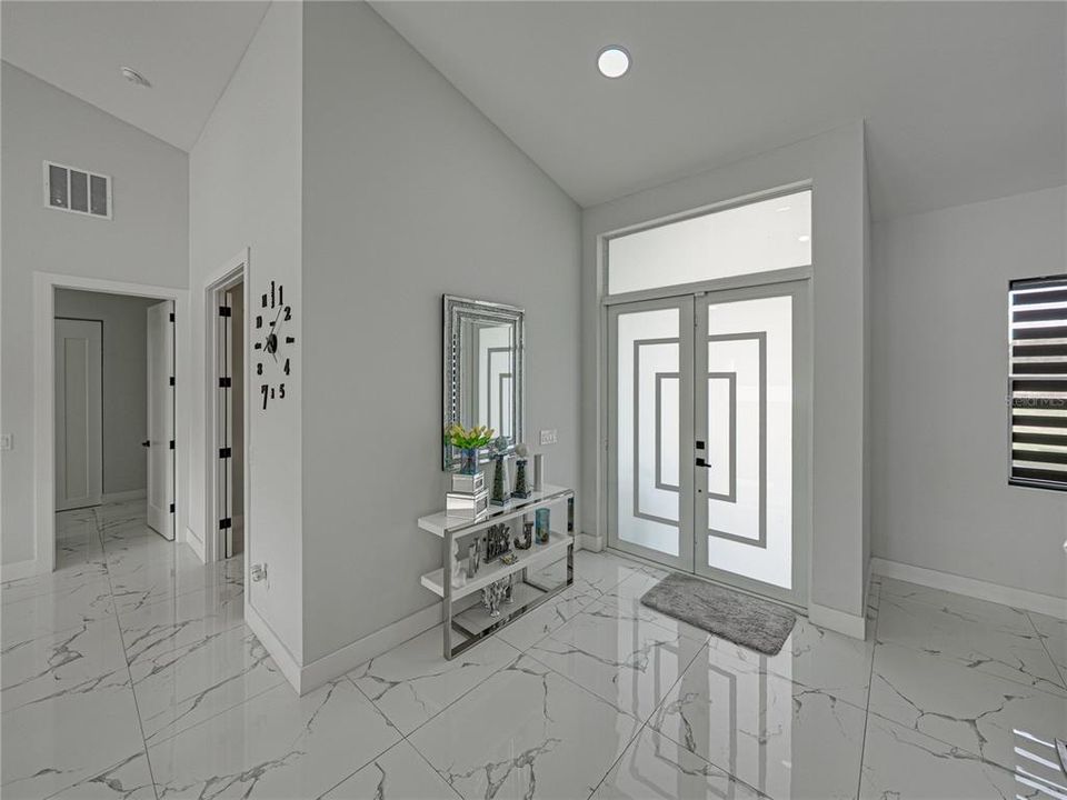 For Sale: $870,000 (4 beds, 3 baths, 3814 Square Feet)