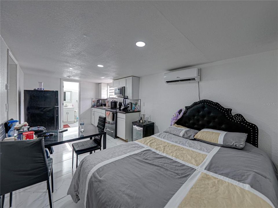 For Sale: $870,000 (4 beds, 3 baths, 3814 Square Feet)