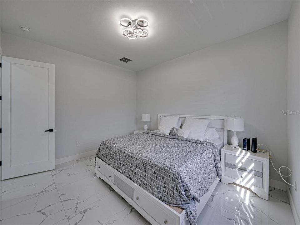 For Sale: $870,000 (4 beds, 3 baths, 3814 Square Feet)