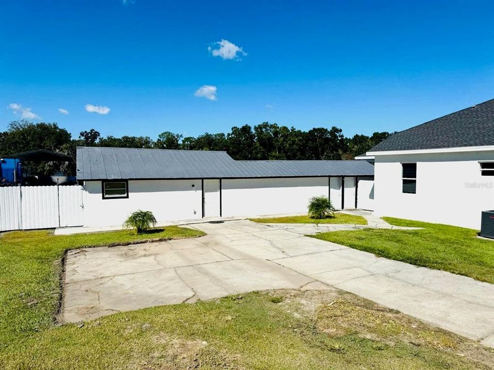 For Sale: $870,000 (4 beds, 3 baths, 3814 Square Feet)