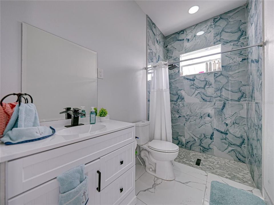 For Sale: $870,000 (4 beds, 3 baths, 3814 Square Feet)