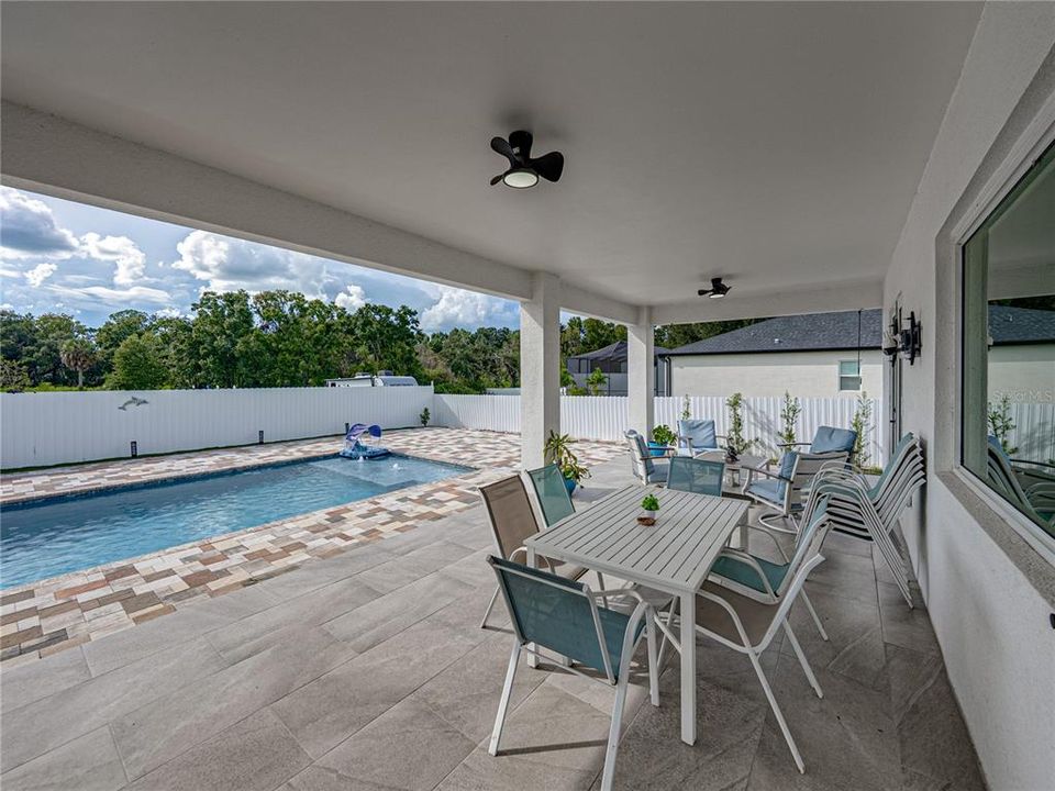 For Sale: $870,000 (4 beds, 3 baths, 3814 Square Feet)