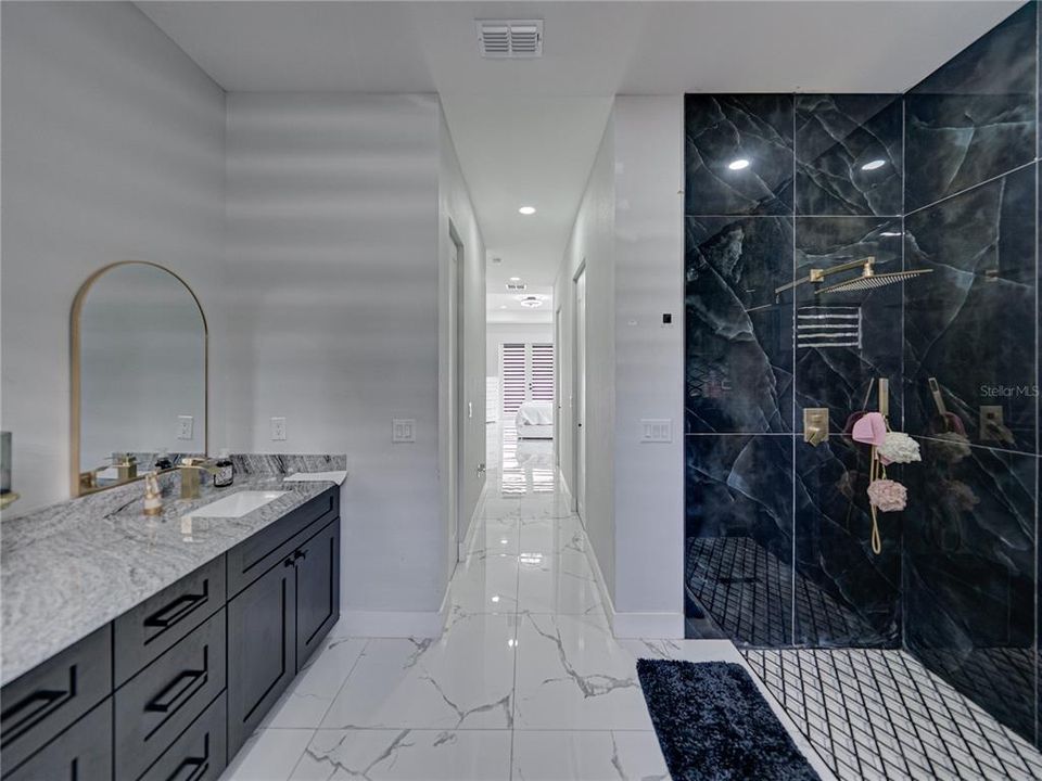 For Sale: $870,000 (4 beds, 3 baths, 3814 Square Feet)