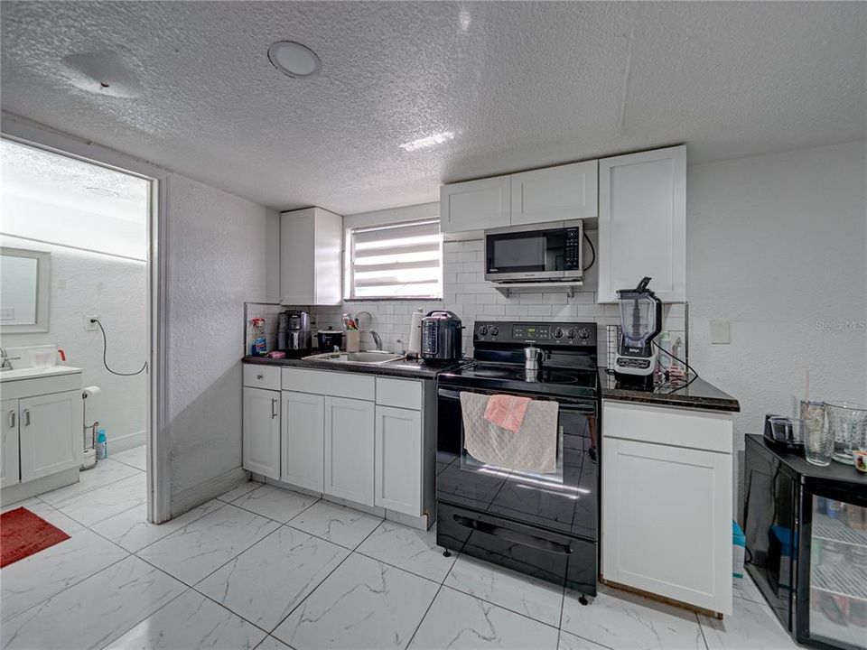 For Sale: $870,000 (4 beds, 3 baths, 3814 Square Feet)
