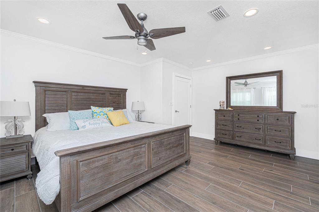 待售: $1,300,000 (3 贝兹, 2 浴室, 1624 平方英尺)