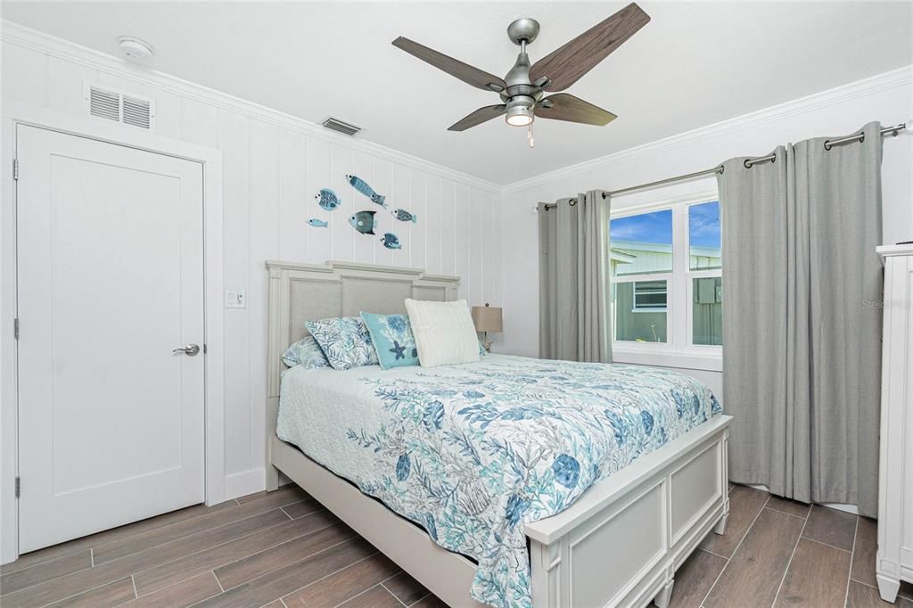 待售: $1,300,000 (3 贝兹, 2 浴室, 1624 平方英尺)