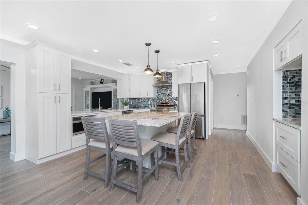 待售: $1,300,000 (3 贝兹, 2 浴室, 1624 平方英尺)