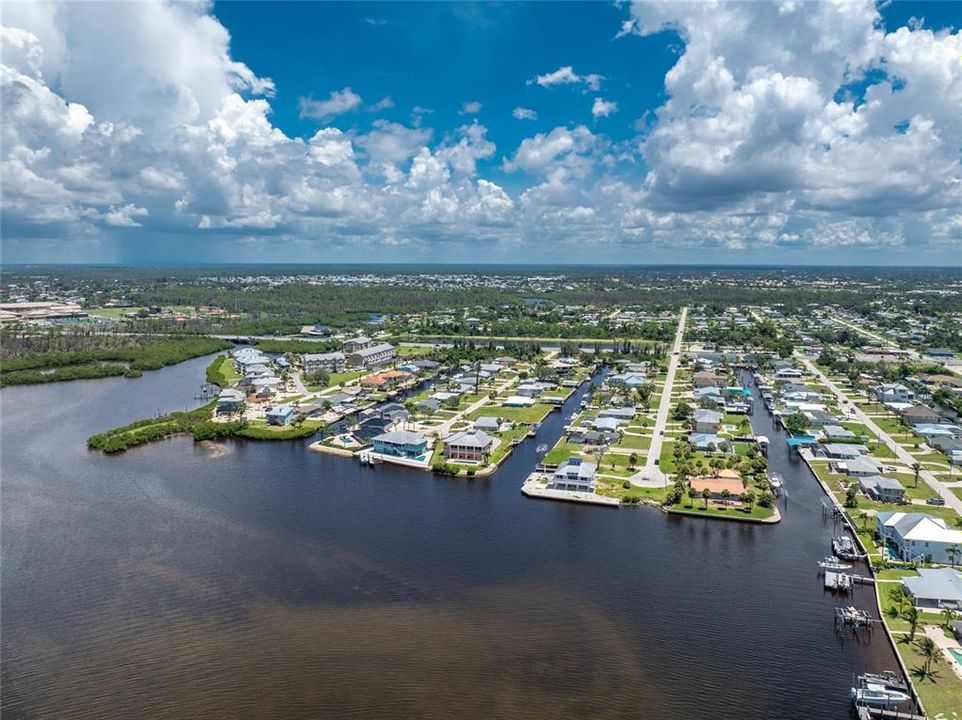 待售: $1,300,000 (3 贝兹, 2 浴室, 1624 平方英尺)