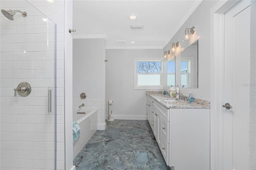 待售: $1,300,000 (3 贝兹, 2 浴室, 1624 平方英尺)