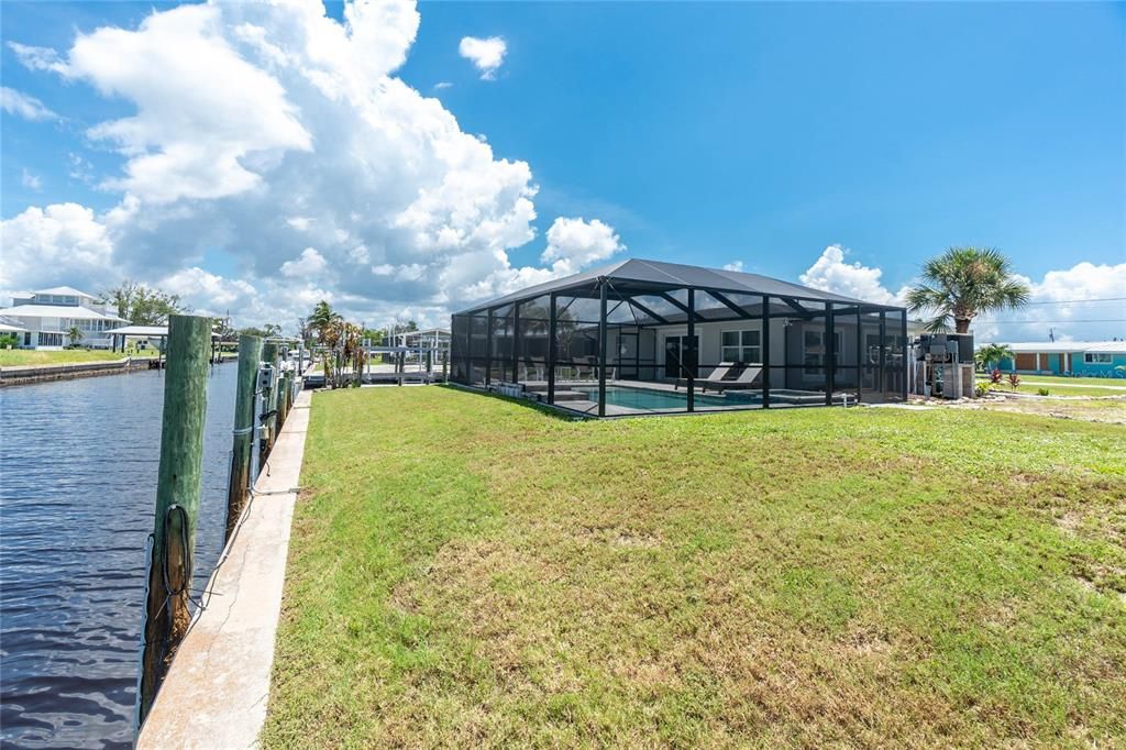 待售: $1,300,000 (3 贝兹, 2 浴室, 1624 平方英尺)