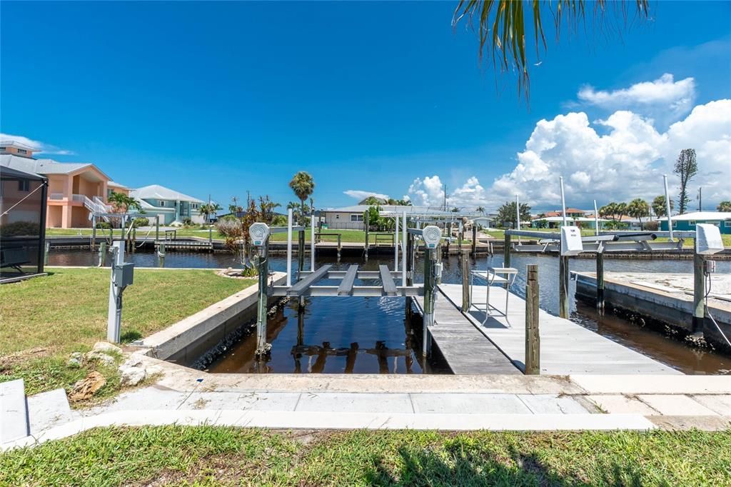 待售: $1,300,000 (3 贝兹, 2 浴室, 1624 平方英尺)