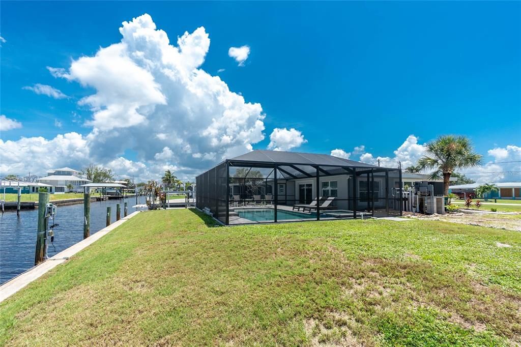 待售: $1,300,000 (3 贝兹, 2 浴室, 1624 平方英尺)