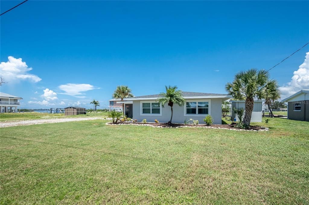 待售: $1,300,000 (3 贝兹, 2 浴室, 1624 平方英尺)