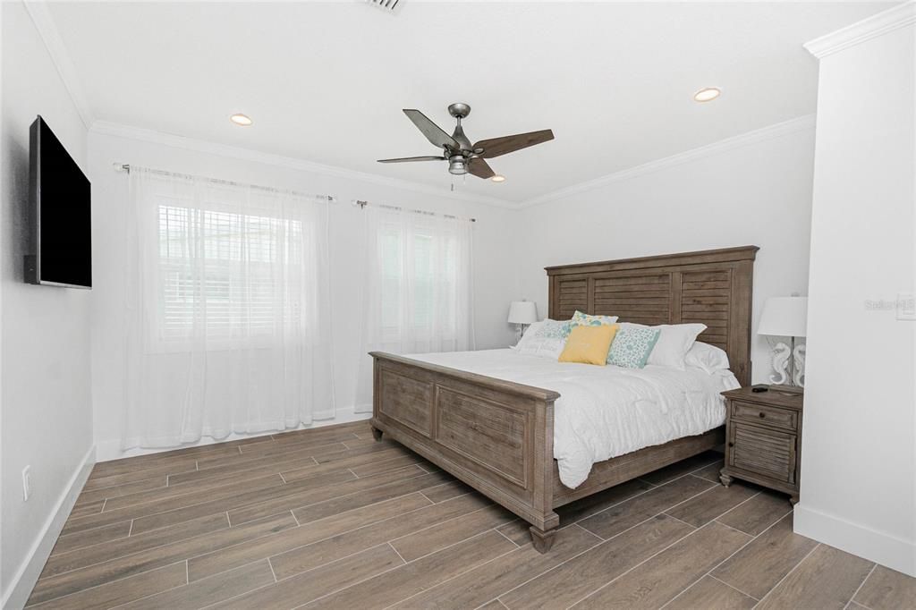 待售: $1,300,000 (3 贝兹, 2 浴室, 1624 平方英尺)