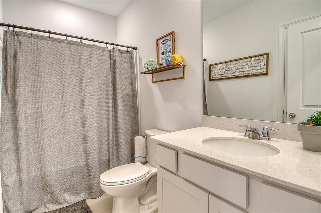 На продажу: $350,000 (3 спален, 2 ванн, 1648 Квадратных фут)