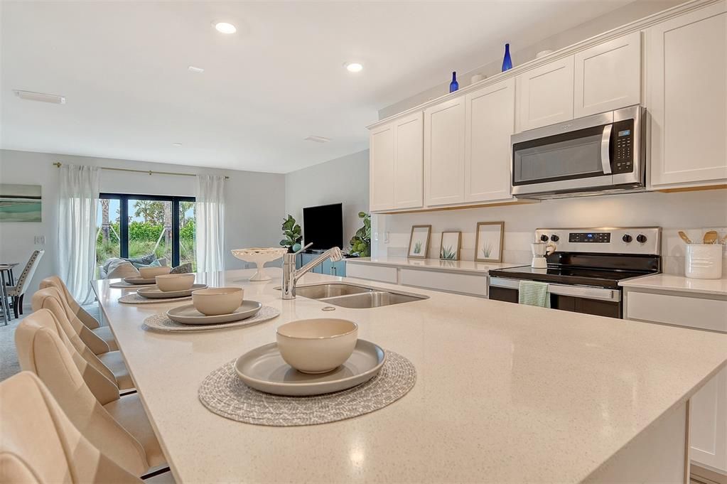 На продажу: $350,000 (3 спален, 2 ванн, 1648 Квадратных фут)