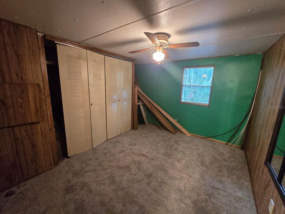 For Sale: $91,000 (3 beds, 2 baths, 976 Square Feet)