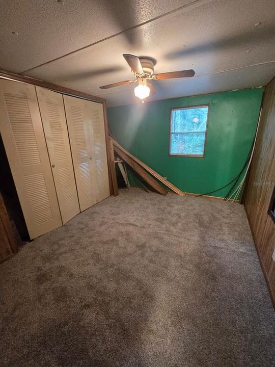 For Sale: $91,000 (3 beds, 2 baths, 976 Square Feet)