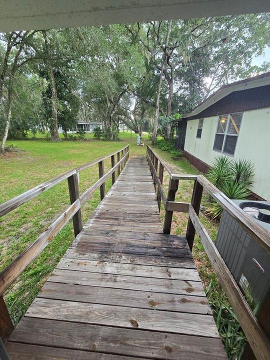 For Sale: $91,000 (3 beds, 2 baths, 976 Square Feet)