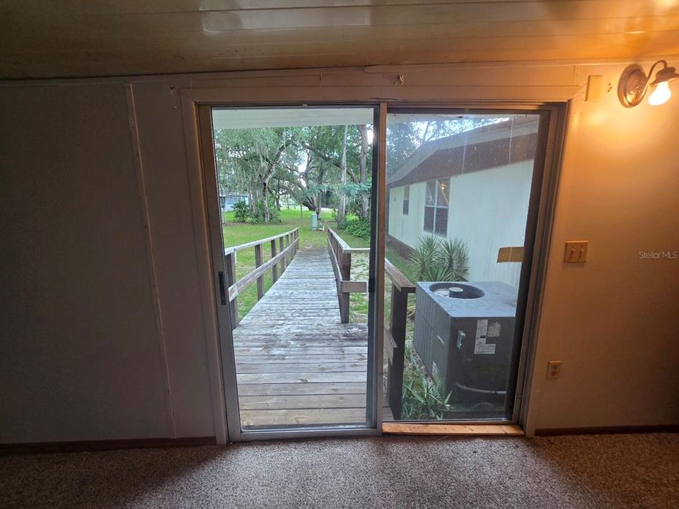 For Sale: $91,000 (3 beds, 2 baths, 976 Square Feet)