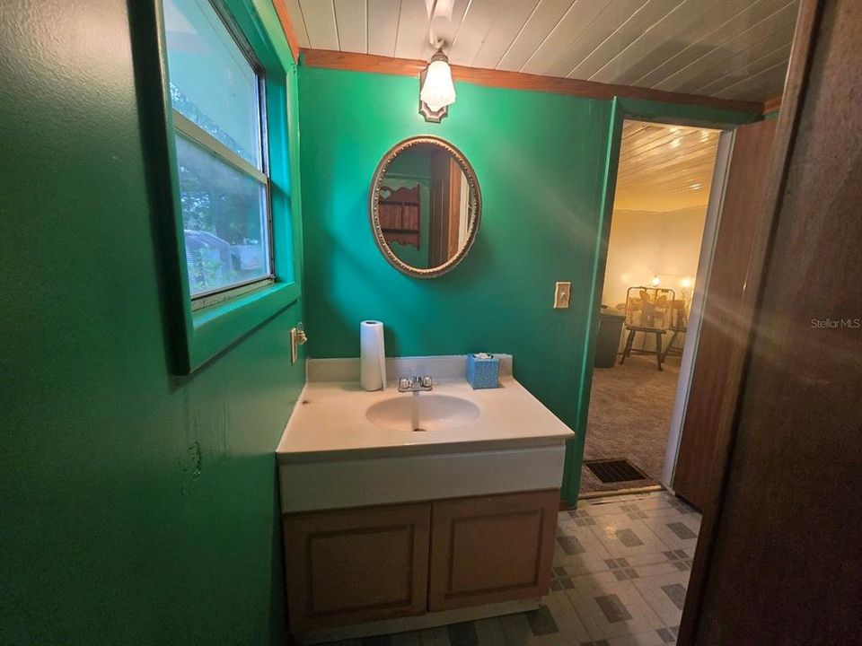 For Sale: $91,000 (3 beds, 2 baths, 976 Square Feet)