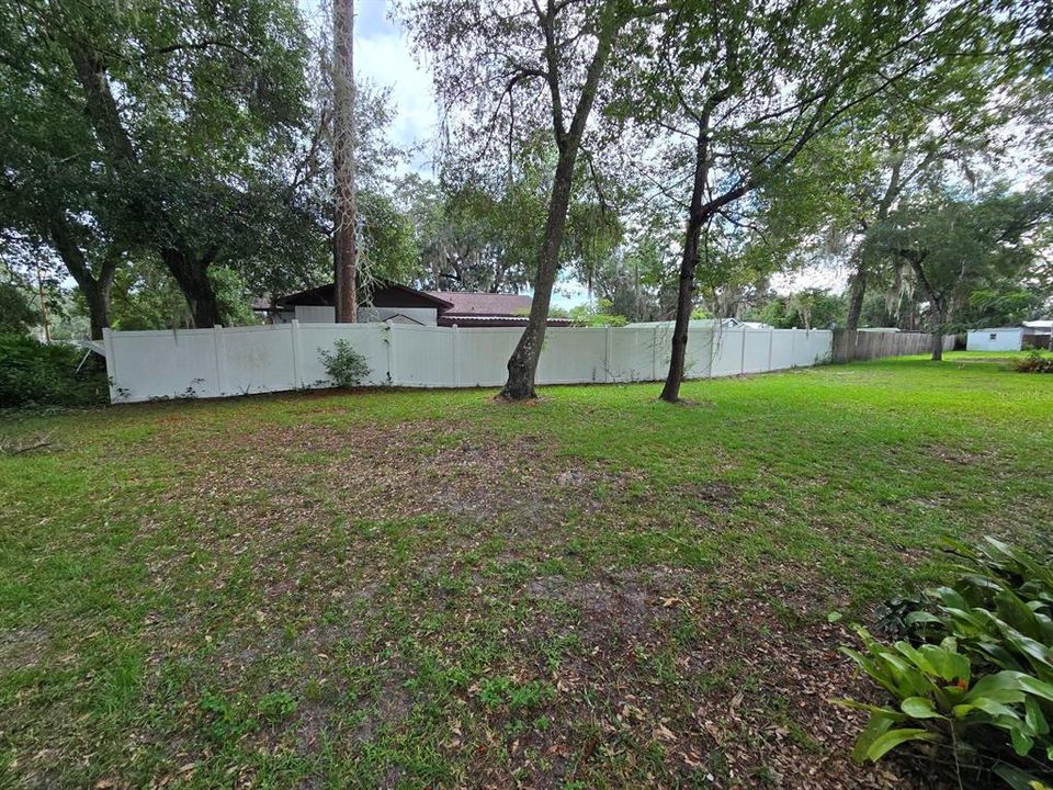 For Sale: $91,000 (3 beds, 2 baths, 976 Square Feet)