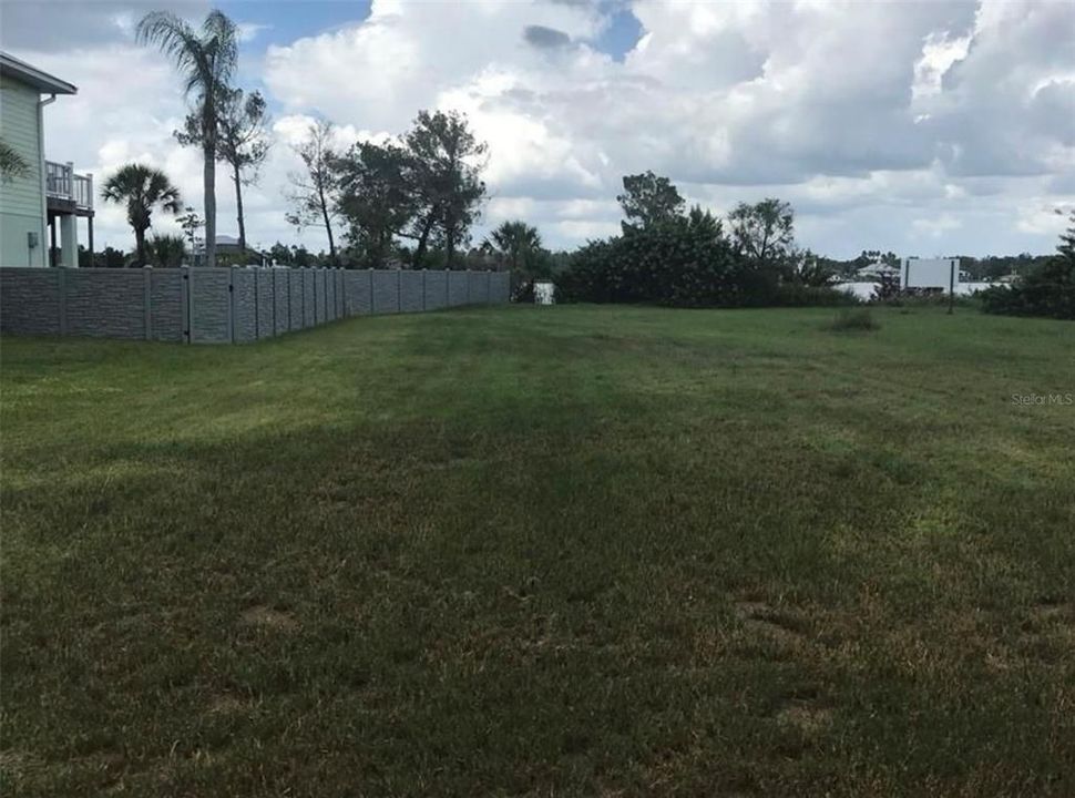 En Venta: $499,900 (0.31 acres)