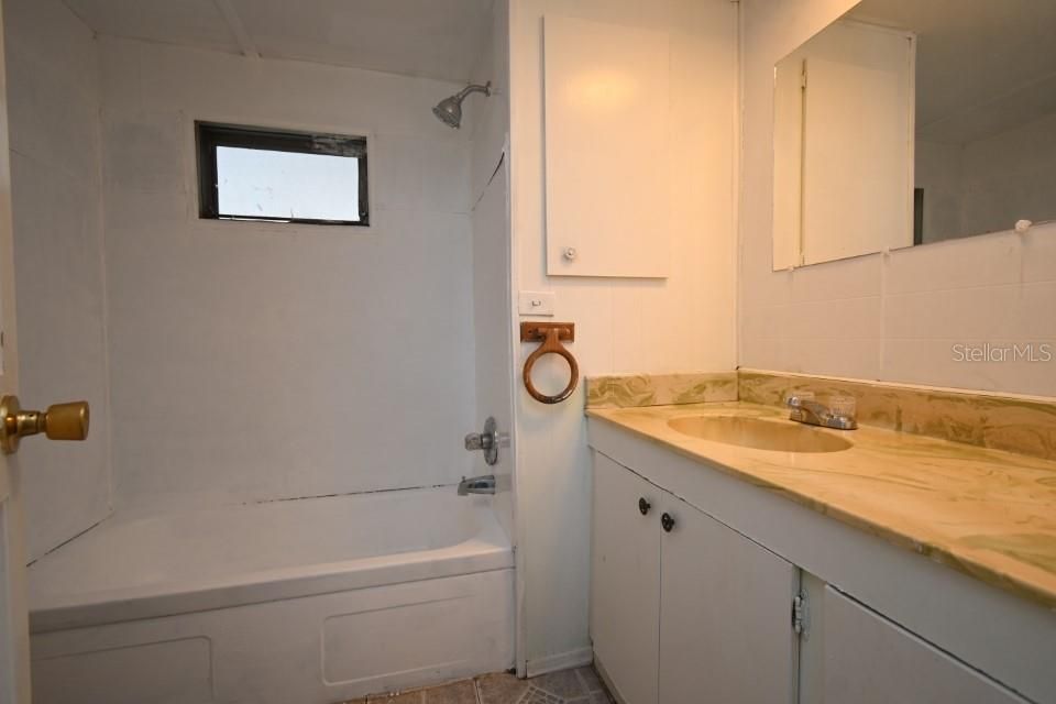 En Venta: $59,900 (2 camas, 1 baños, 888 Pies cuadrados)