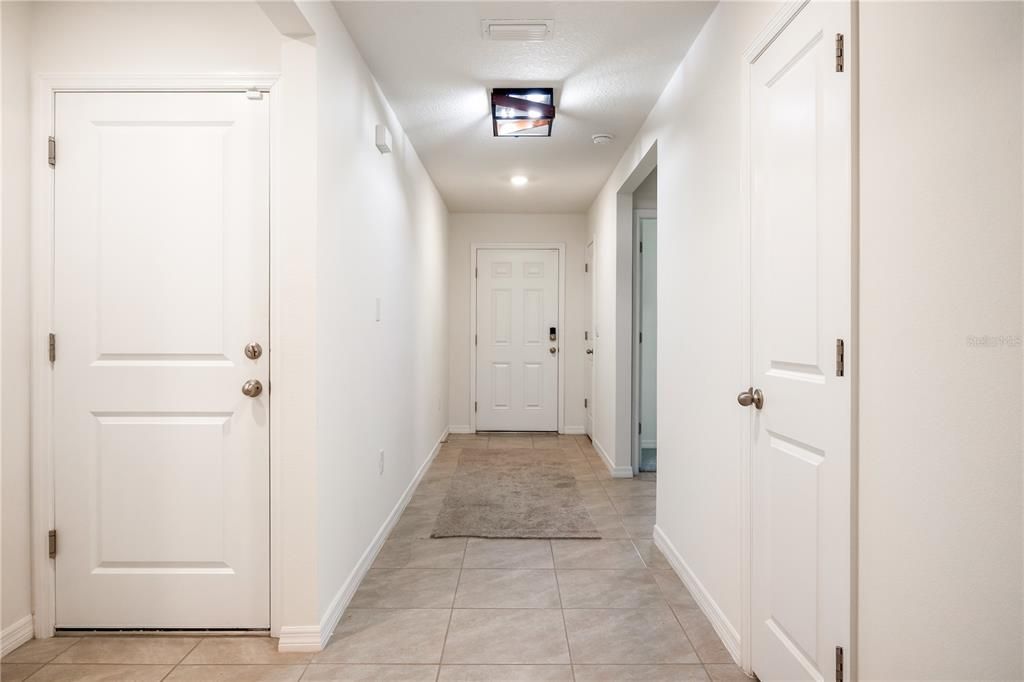 待售: $337,000 (4 贝兹, 2 浴室, 1768 平方英尺)