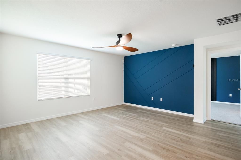 待售: $337,000 (4 贝兹, 2 浴室, 1768 平方英尺)