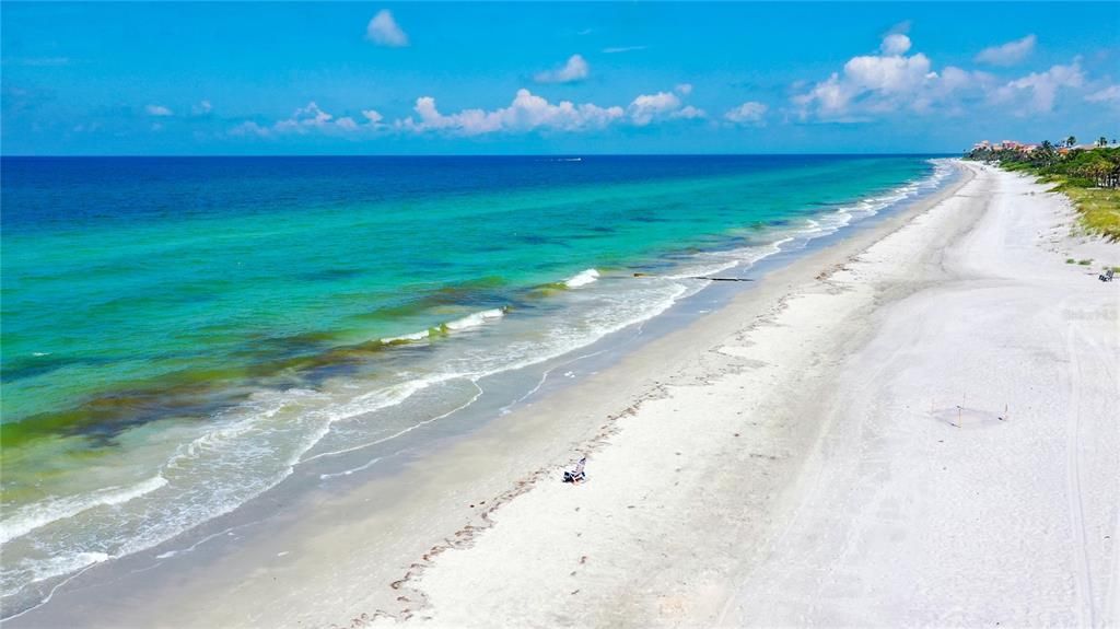 合同活跃: $3,600 (2 贝兹, 2 浴室, 1100 平方英尺)