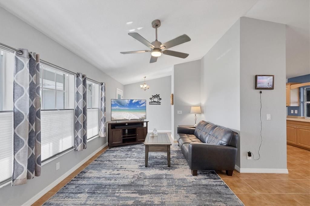 Active With Contract: $545,000 (3 beds, 2 baths, 2141 Square Feet)