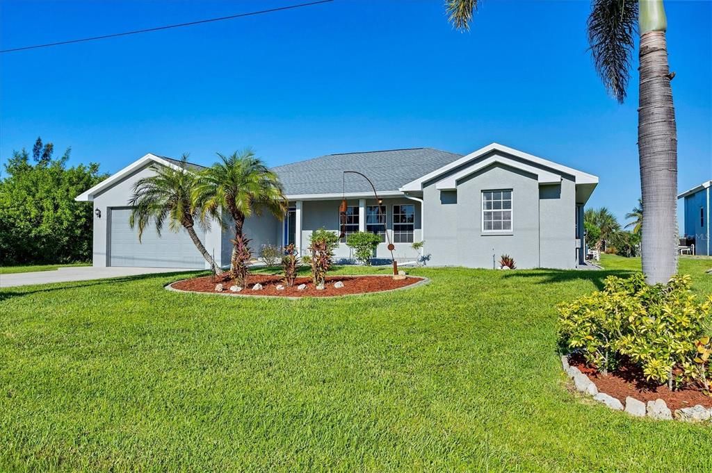 Active With Contract: $545,000 (3 beds, 2 baths, 2141 Square Feet)