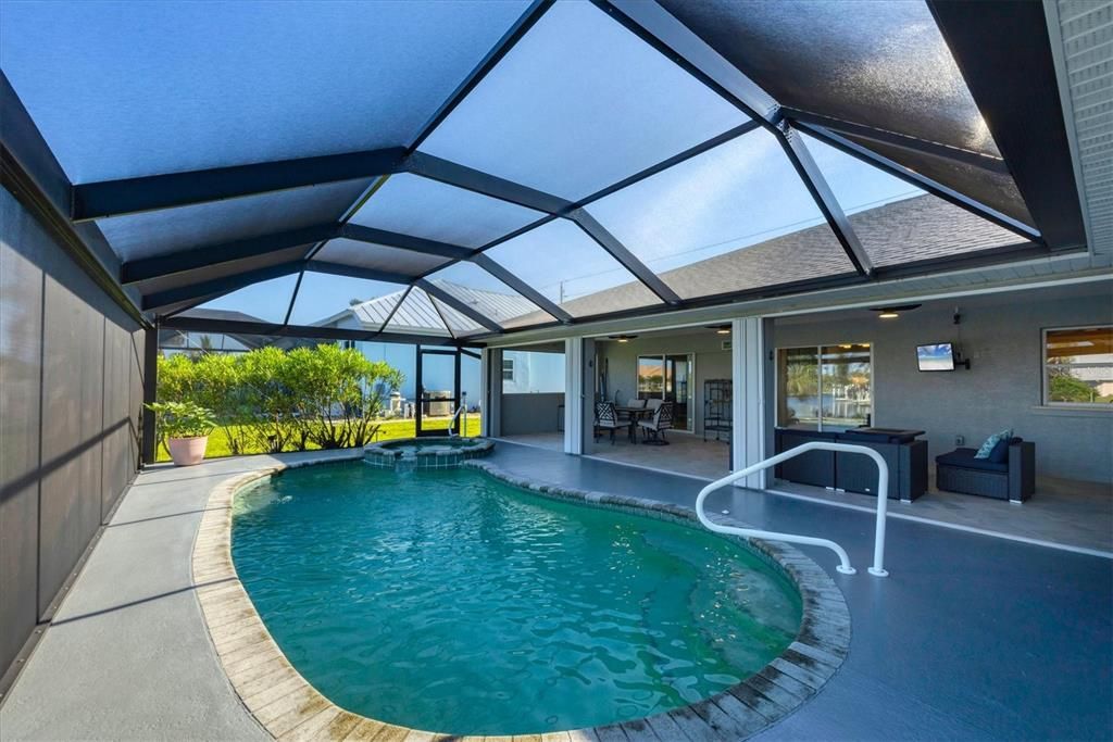 Active With Contract: $545,000 (3 beds, 2 baths, 2141 Square Feet)