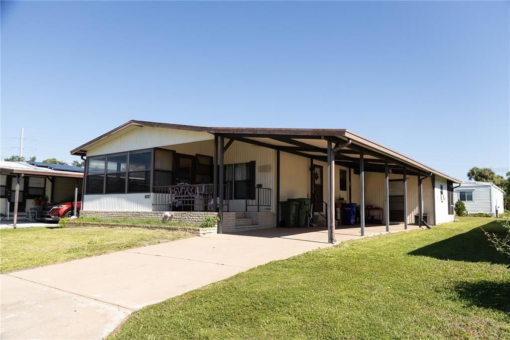 Active With Contract: $117,777 (2 beds, 2 baths, 1012 Square Feet)