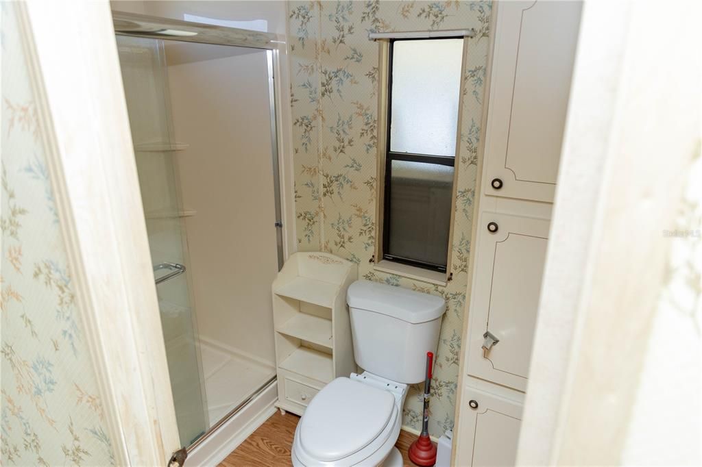 Active With Contract: $117,777 (2 beds, 2 baths, 1012 Square Feet)