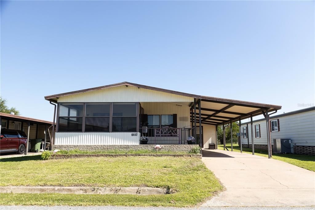 Active With Contract: $117,777 (2 beds, 2 baths, 1012 Square Feet)