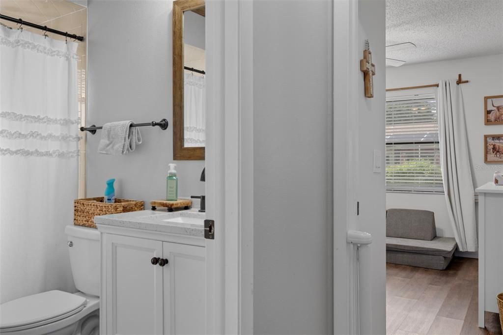 Activo con contrato: $229,900 (2 camas, 2 baños, 1236 Pies cuadrados)