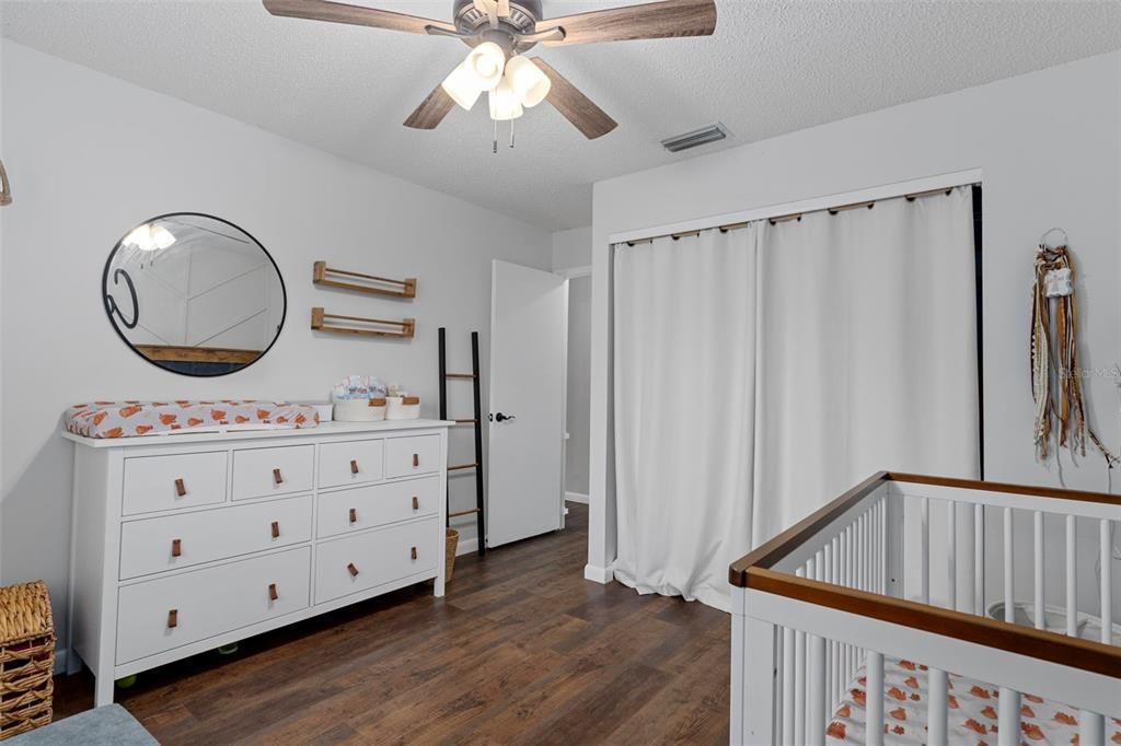 Activo con contrato: $229,900 (2 camas, 2 baños, 1236 Pies cuadrados)