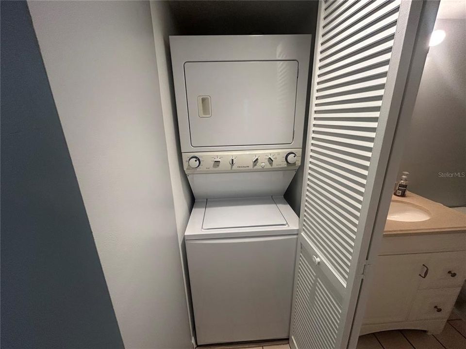 В аренду: $1,995 (2 спален, 2 ванн, 978 Квадратных фут)